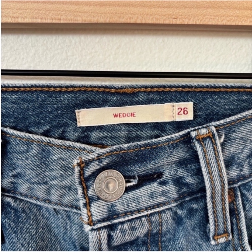 Levis Wedgie High Rise Shorts Cutoff Classic Denim Cotton Medium Blue Size 26 - Picture 2 of 11